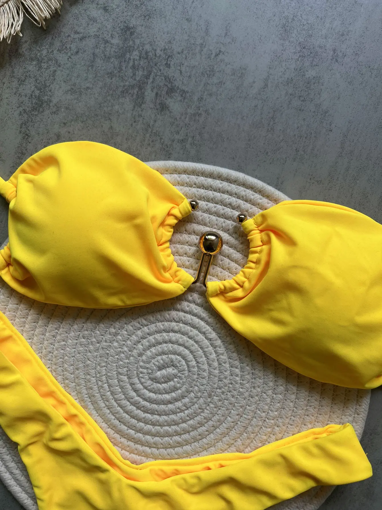 2025 new solid color women's bikini backless split swimsuit beach swimsuit
