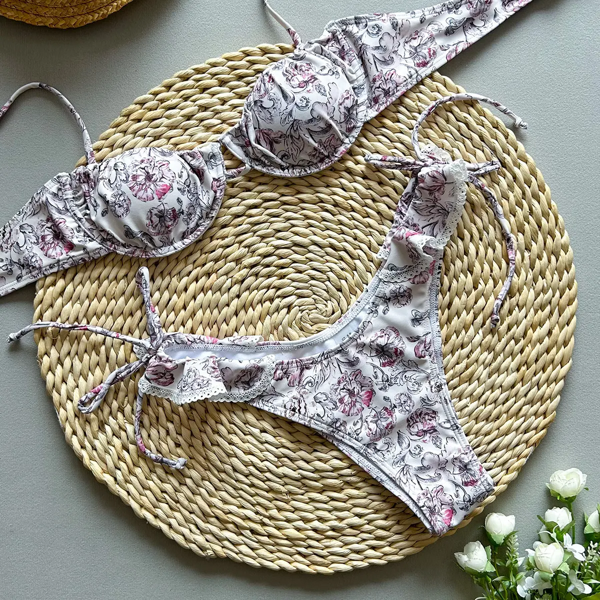 2025 New Bikini Sexy Printed Lace Split Women Swimwear Swimwear Women