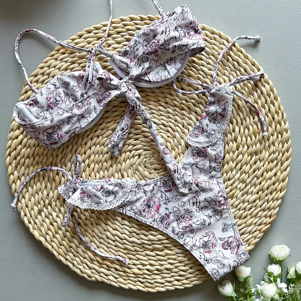 2025 New Bikini Sexy Printed Lace Split Women Swimwear Swimwear Women