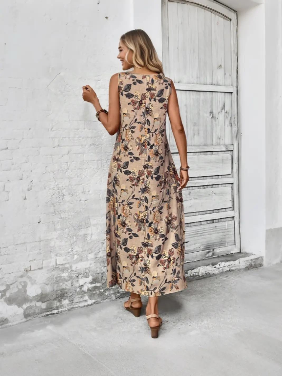 2025 Summer New Fashion Sleeveless Floral Print Round Neck A-line Dress