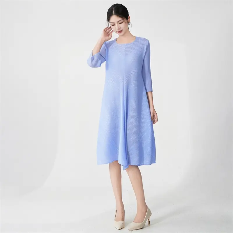LANMREM Women's Pleated Dress Summer Simple Solid Color Round Neck Elastic Loose Three Quarter Sleeve Mid-Length Dresses 2DB4263