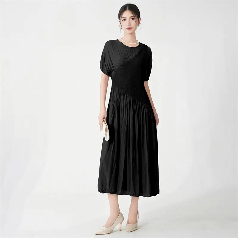 LANMREM Women's Summer Elastic Slimming Pleated Dress High-End 2025 New Irregular Patchwork Design Short Sleeve Clothing 2DB4262