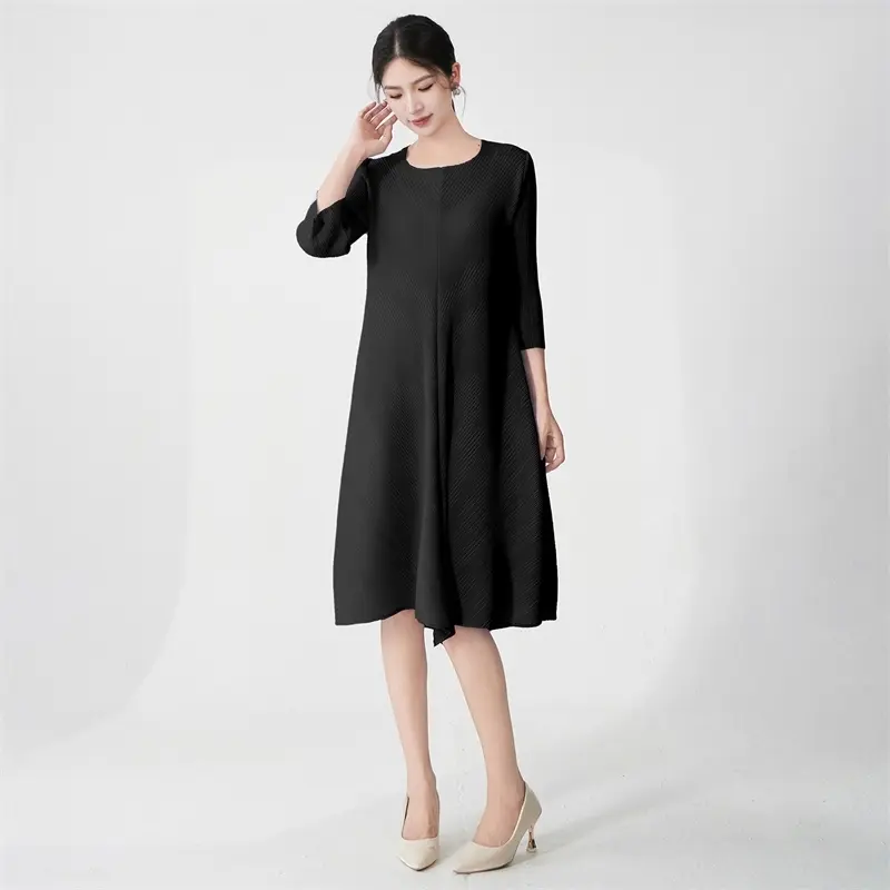 LANMREM Women's Pleated Dress Summer Simple Solid Color Round Neck Elastic Loose Three Quarter Sleeve Mid-Length Dresses 2DB4263