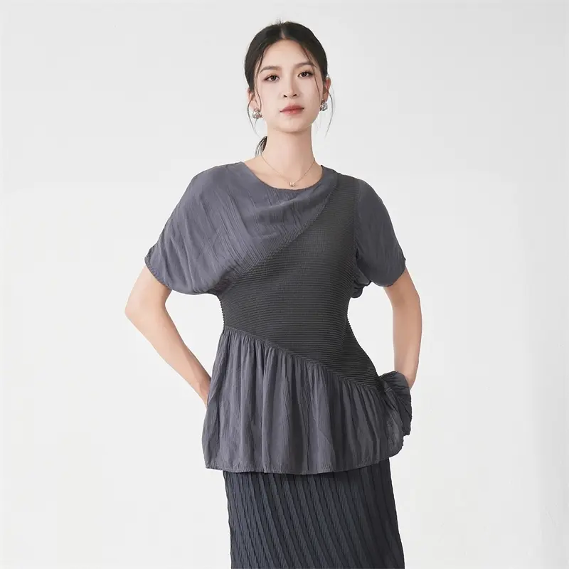 LANMREM Niche Chic Elastic Slim Waist Pleated Women's T-shirt 2025 New Design Short Sleeve Round Collar Grey Pullover Top DB4261