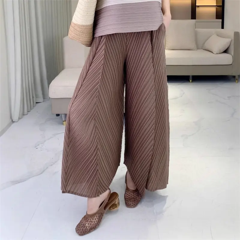 LANMREM Pleated Fashion Coffee Color Loose Wide-Leg Pants Women's Chic New Casual Pleated Elastic High-Waisted Trousers 2DB4167