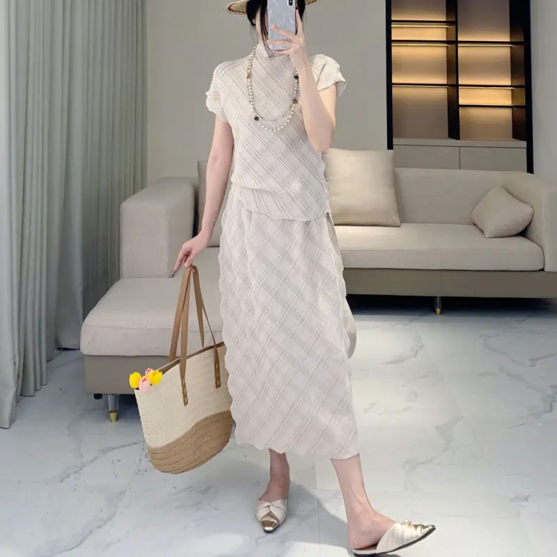 LANMREM High Quality Pleated Women's Two Pieces Set Stand Collar Short Sleeve T-shirt + Elastic High Waist Straight Skirt DB4202