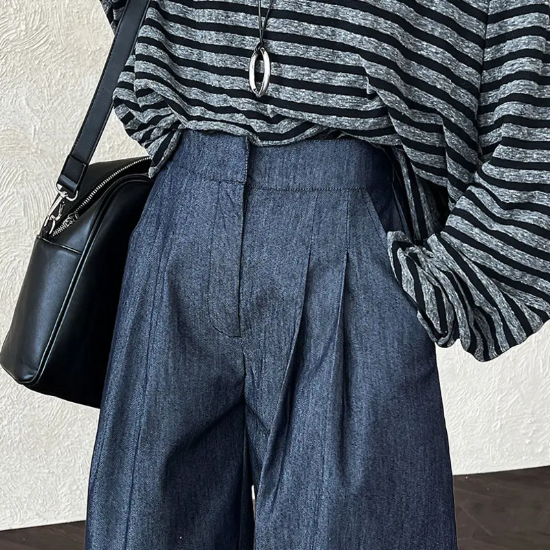 LANMREM Micro-flared Suit Pants With Draping Women's 2025 Autumn New Loose Wide Leg Trousers Chic Korean Fashion Bottom 2DB4259