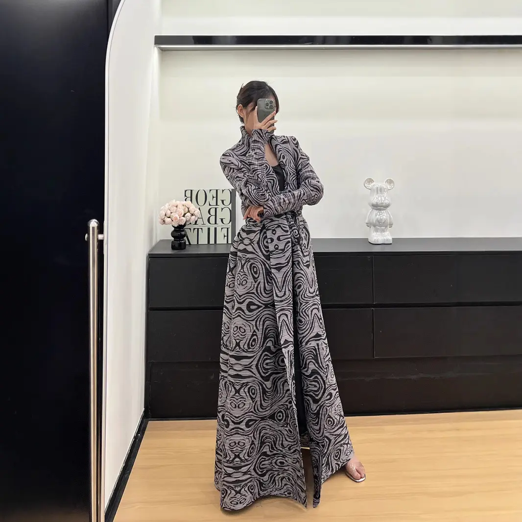 LANMREM Black And Grey Printting Design Women's Lightweight Trench Coat High-End Elastic Loose Long Sleeve Long Robe New 2DB4238