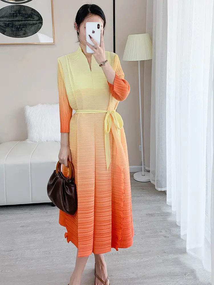 LANMREM Contrast Color Pleated Dress For Women Open Stitch Belt Midi Elegant Dresses Ladies Party Clothing 2025 Spring 2R7326