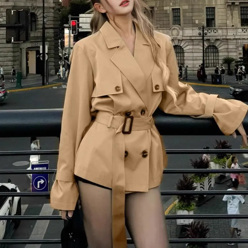 LANMREM French Style Khaki Short Trench Coat For Women 2025 Autumn Waist-Cinching Design Double Breasted Casual Overcoat 2DB4235