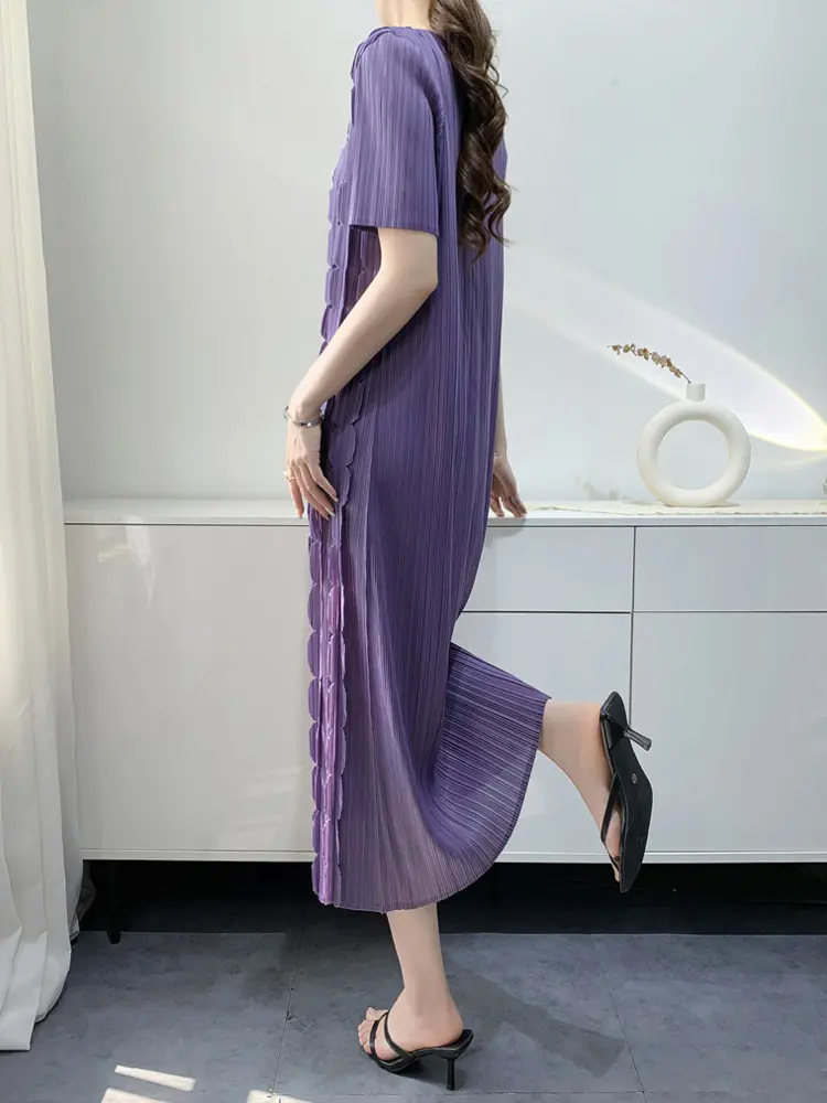 LANMREM Niche Summer Pleated Women's Dress 3D Decorative Patches Design O-neck Short Sleeve Mid-Length Dresses Chic New 2DB3607