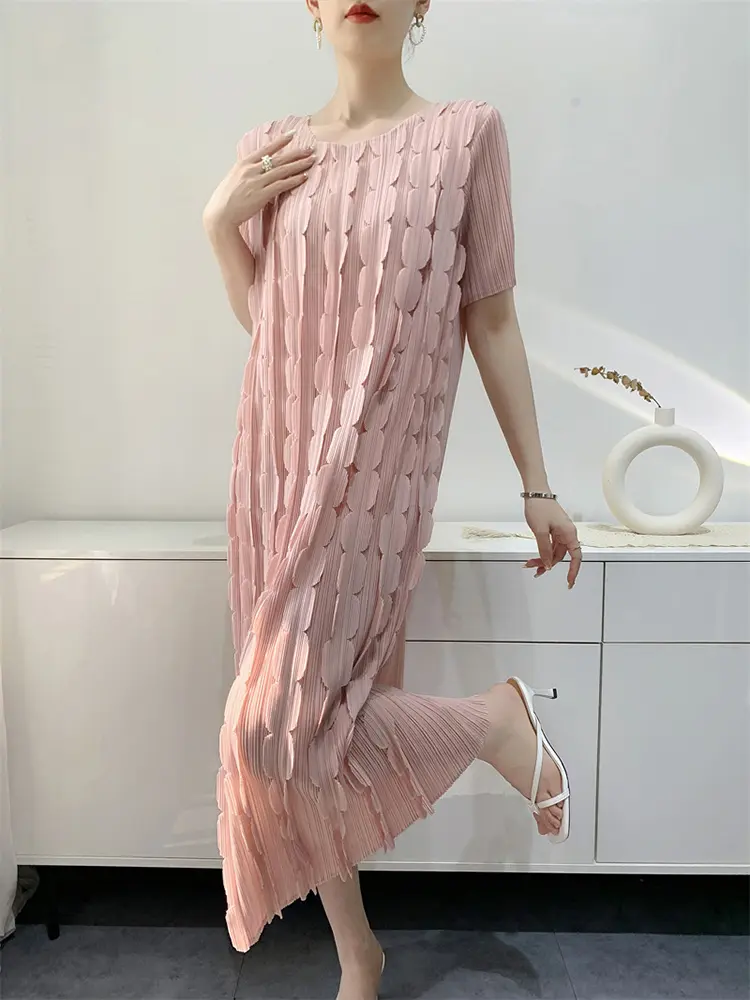 LANMREM Niche Summer Pleated Women's Dress 3D Decorative Patches Design O-neck Short Sleeve Mid-Length Dresses Chic New 2DB3607