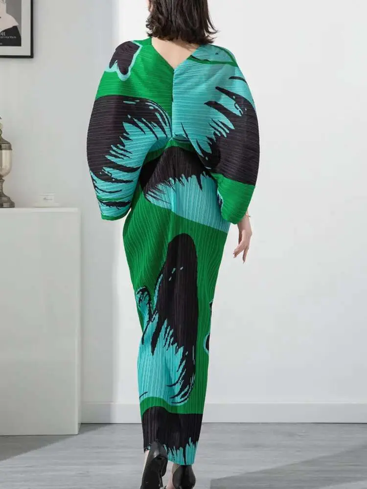 LANMREM Pleated Zebra Printed Dress 2025 Summer Spring New Women Elegant Style Thin Bat Sleeve V Neck Loose Long Dresses 2R2232