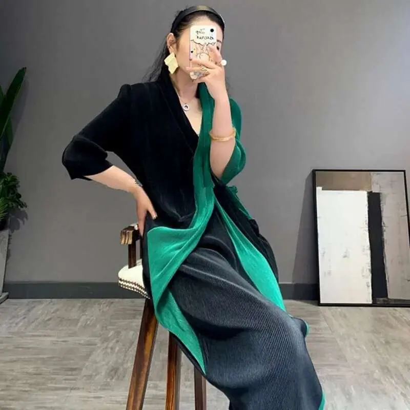 LANMREM 2025 casual a-line v-neck mid-calf three quarter sleeve Patchwork elegant cross stitching slimming pleated dress 2A221