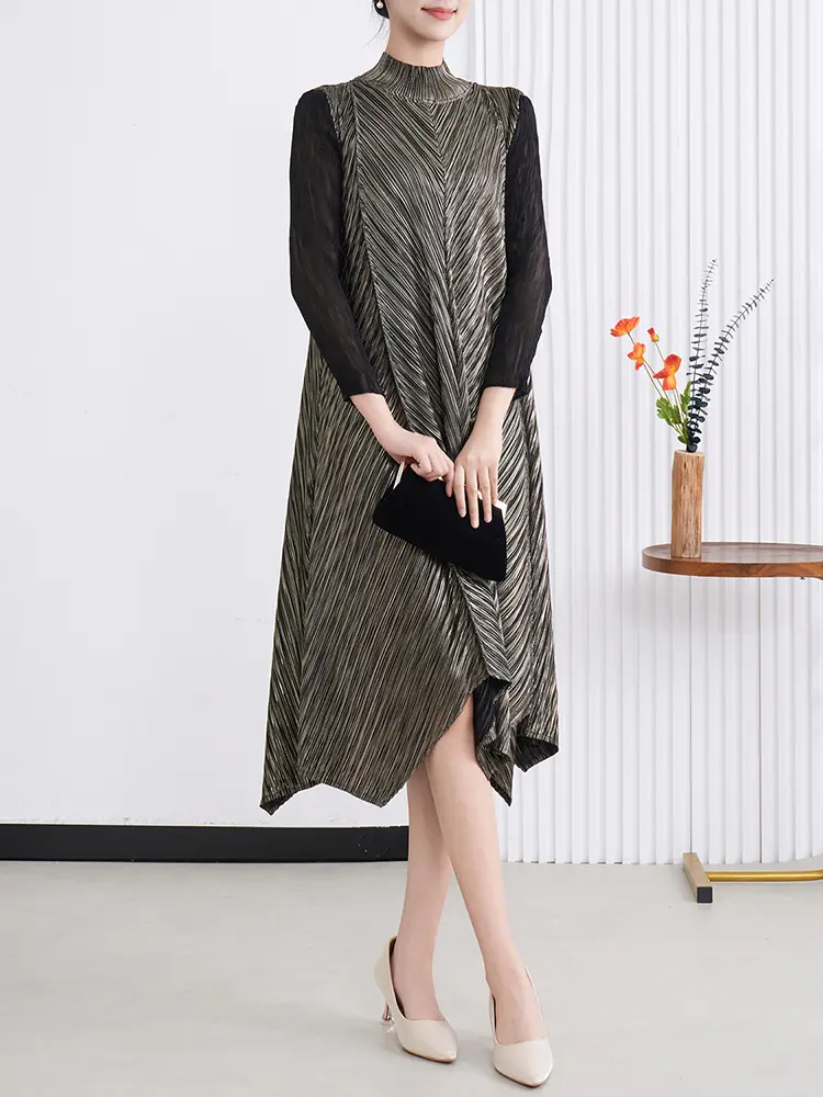 LANMREM Grey Gold Foil Printing Irregular Pleated Dress Women's 2025 New Stand Collar Slim Three Quarter Sleeve Dresses 2DB3231