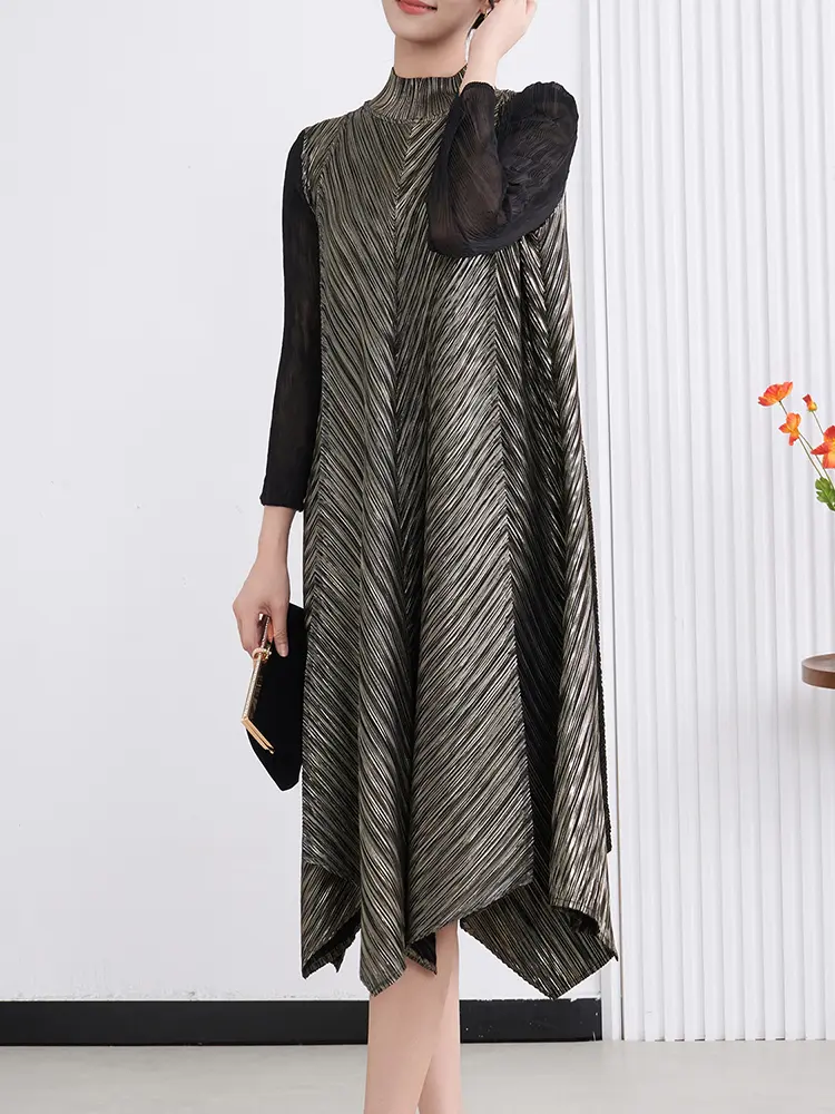 LANMREM Grey Gold Foil Printing Irregular Pleated Dress Women's 2025 New Stand Collar Slim Three Quarter Sleeve Dresses 2DB3231