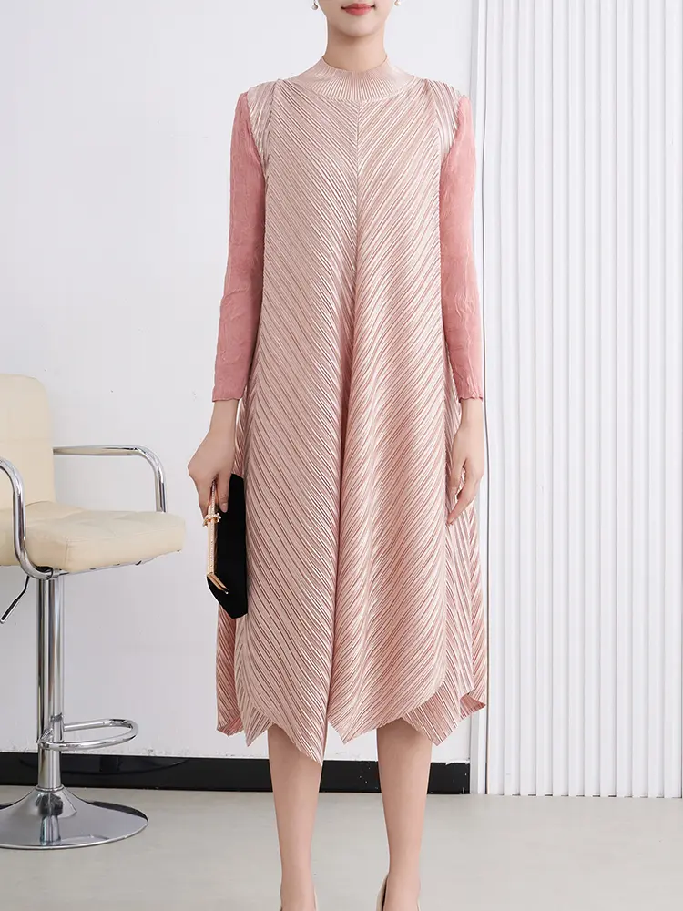 LANMREM Grey Gold Foil Printing Irregular Pleated Dress Women's 2025 New Stand Collar Slim Three Quarter Sleeve Dresses 2DB3231
