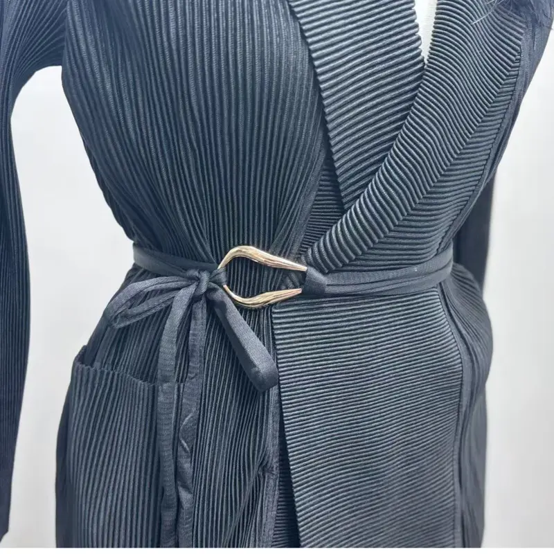 LANMREM White New Pleated Women's Two Pieces Set Chic Elegant Casual Bandage Cardigan Blazer And Elastic Waist Pants 2DB3789