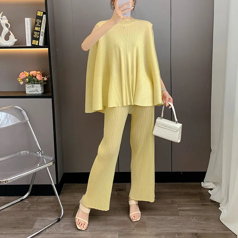 LANMREM Pleated 2025 New Fashion Versatile Comfortable Casual High-end Quality Niche Design Two-piece Set For Women Chic 2DB3746