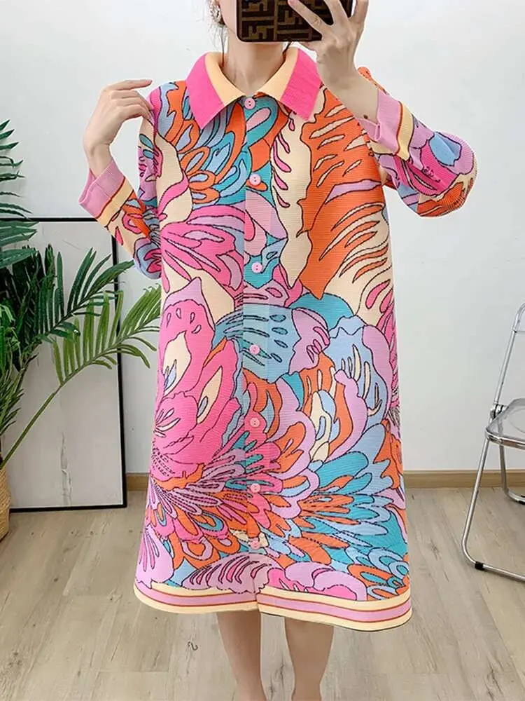 LANMREM Pink Print Pleated Dress For Women Lapel Long Sleeves Single Breasted Female Fashion Mid Length Dresses 2025 New 2DA6558