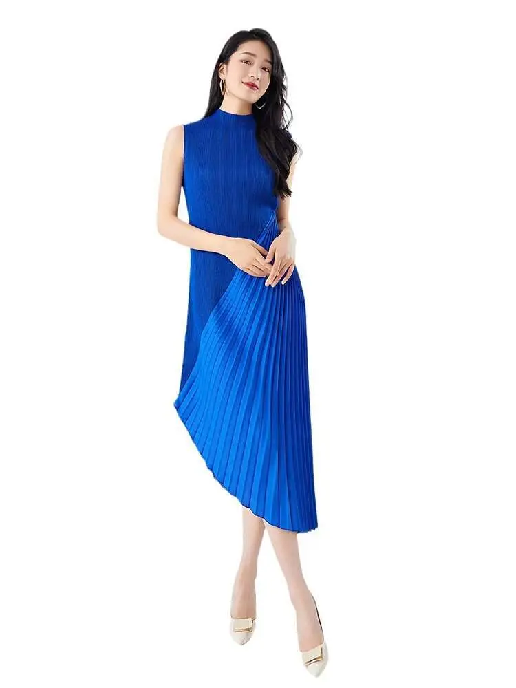LANMREM Pleated Elegant Formal Dress For Women Turtleneck Sleeveless Contrast Color Irregular Dresses 2025 Summer New 2Z1848