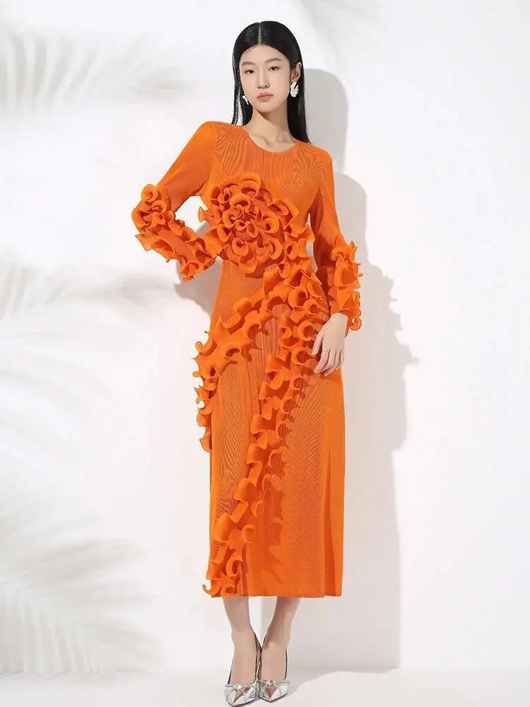 LANMREM Ruffles Pleated Dress For Women Round Neck Long Sleeves Solid Color Female Fashion Party Clothing 2025 Spring 2DB1543