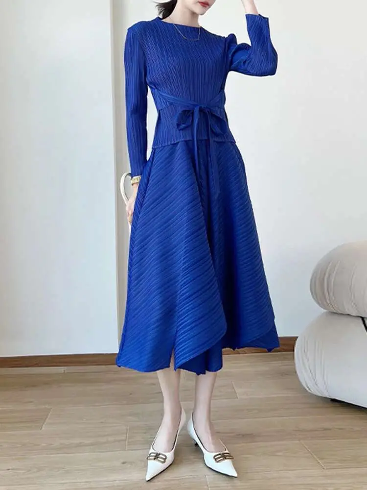 LANMREM Bandage Design Pleated Two Pieces Set Women's O-neck Pullover Tops And Elastic Waist Wide Leg Calf-length Pants 2YA713