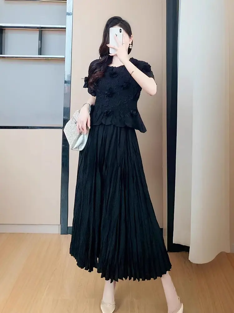 LANMREM Niche Design Pleated Two Pieces Set For Women 2025 New Summer Slim Fit O-neck Pullover Tops And A-line Skirt 2DB2786
