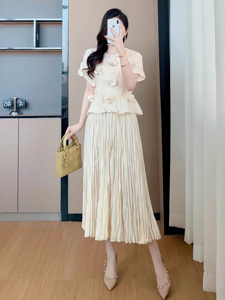 LANMREM Niche Design Pleated Two Pieces Set For Women 2025 New Summer Slim Fit O-neck Pullover Tops And A-line Skirt 2DB2786