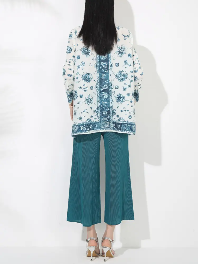 LANMREM Pleated Printting Women's Two Pieces Sets Single Breasted Stand Collar Long Tops And Wide Leg Straight Pants 2DB3410