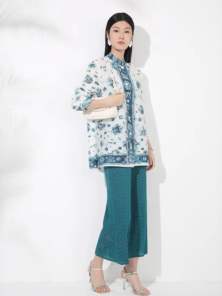 LANMREM Pleated Printting Women's Two Pieces Sets Single Breasted Stand Collar Long Tops And Wide Leg Straight Pants 2DB3410
