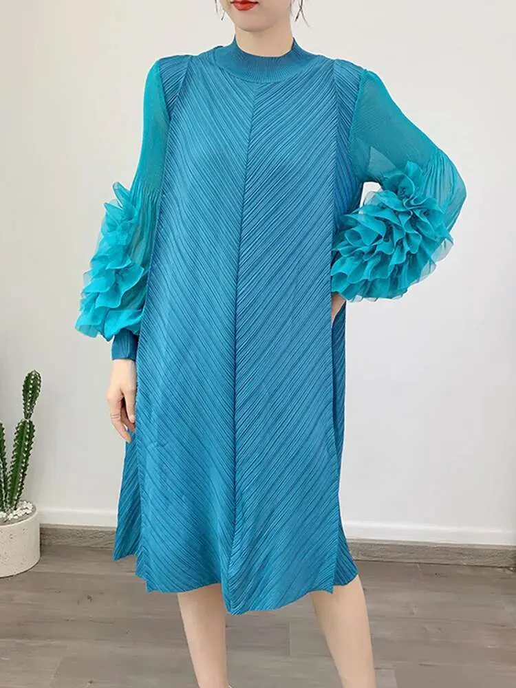 LANMREM Spliced Embroid Pleated Dress For Women Round Neck Long Sleeves Loose A-line Dresses Female Clothes 2024 Spring 2YA1024
