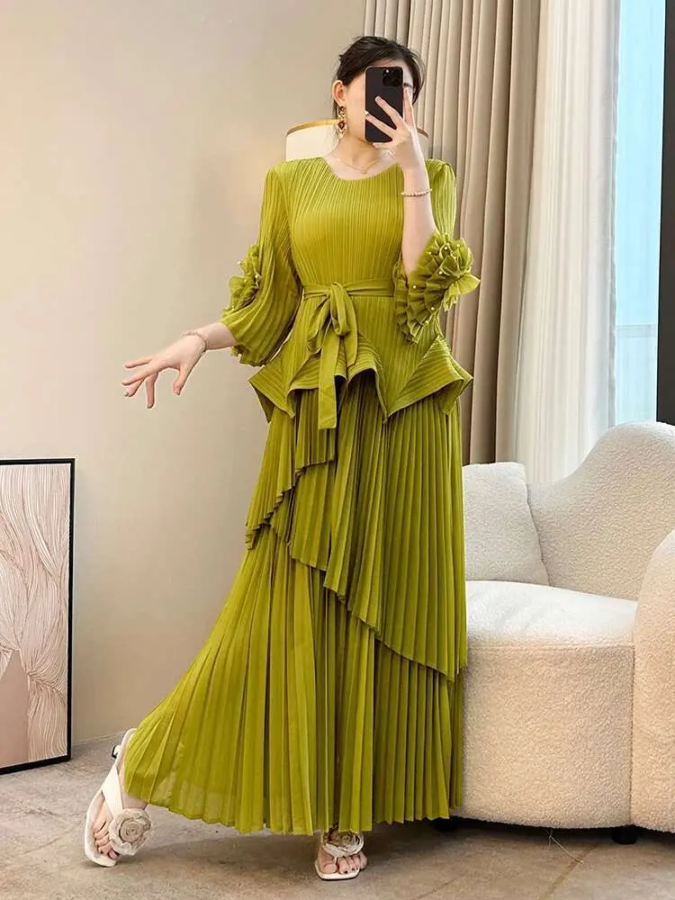 LANMREM Irregular Ruffled Seaming Fashion Pleasted Two Pieces Set For Women O-neck Pullover Tops And Loose A-line Skirt 2DB2552
