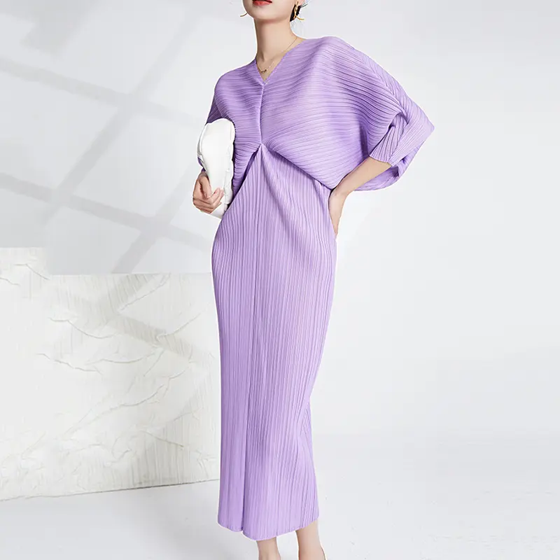 LANMREM Pleated Dress For Women V Neck Batwing Sleeves Loose Casual Dresses Female Spring New Fashion Party Clothing 2DC1486