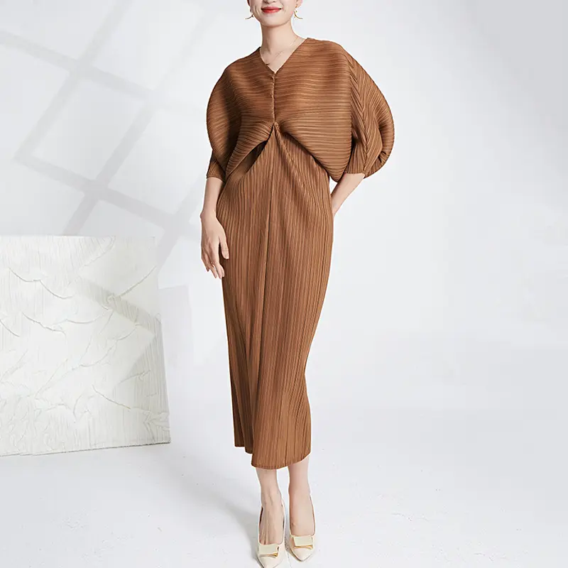 LANMREM Pleated Dress For Women V Neck Batwing Sleeves Loose Casual Dresses Female Spring New Fashion Party Clothing 2DC1486