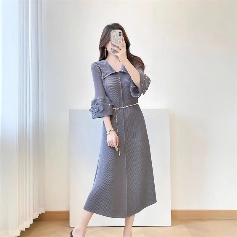 LANMREM Beading Patchwork Pleated Women's Dress 2025 New Loose Lapel Casual Tie Flower Design Elastic Famale Clothing 2DB4084