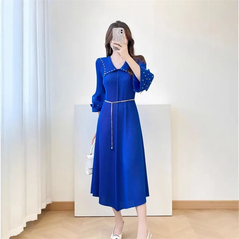 LANMREM Beading Patchwork Pleated Women's Dress 2025 New Loose Lapel Casual Tie Flower Design Elastic Famale Clothing 2DB4084