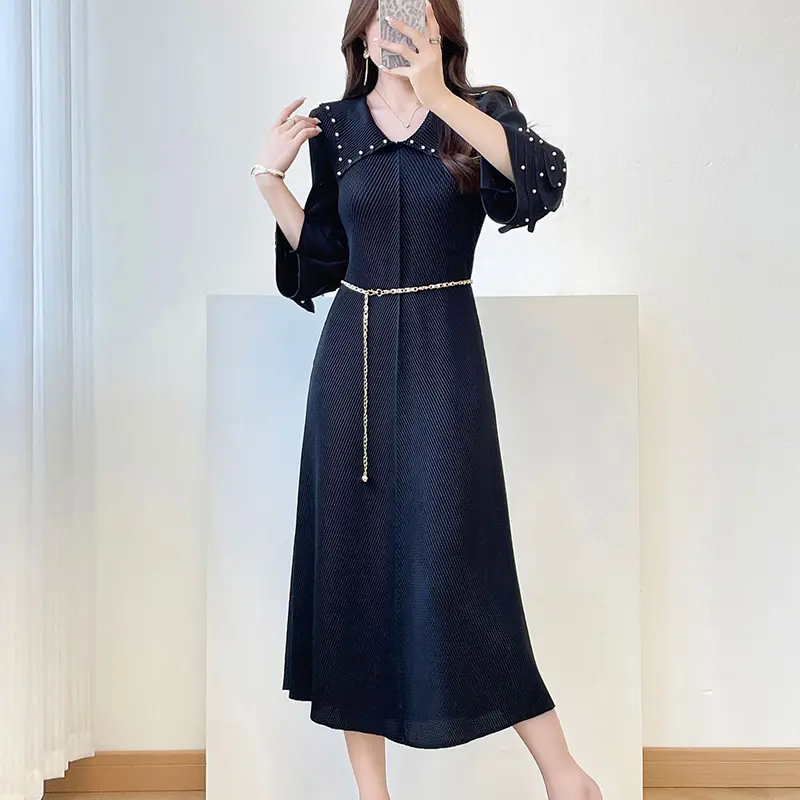 LANMREM Beading Patchwork Pleated Women's Dress 2025 New Loose Lapel Casual Tie Flower Design Elastic Famale Clothing 2DB4084