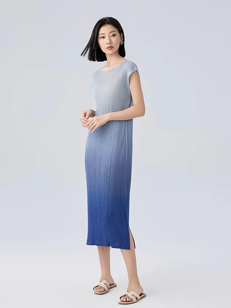 LANMREM niche chic Gradient color pleated dress women's 2025 new loose casual straight o-neck sleeveless summer dresses