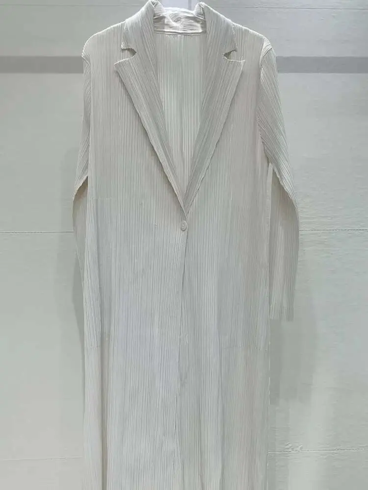 LANMREM Pleated Trench For Women 2025 Summer Spring Long Sleeves Solid Color Slim Mid-length Notched Collar Fashion Coats 2R3690