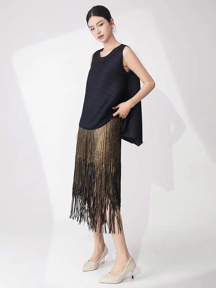 LANMREM Summer Women's Two Pieces Set Black Loose Irregular Pullover Top And Tassel Hem Straight Skirts Casual Sets 2DB2906