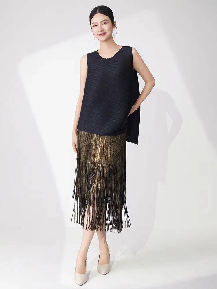 LANMREM Summer Women's Two Pieces Set Black Loose Irregular Pullover Top And Tassel Hem Straight Skirts Casual Sets 2DB2906