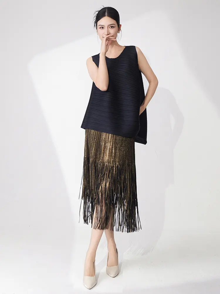 LANMREM Summer Women's Two Pieces Set Black Loose Irregular Pullover Top And Tassel Hem Straight Skirts Casual Sets 2DB2906