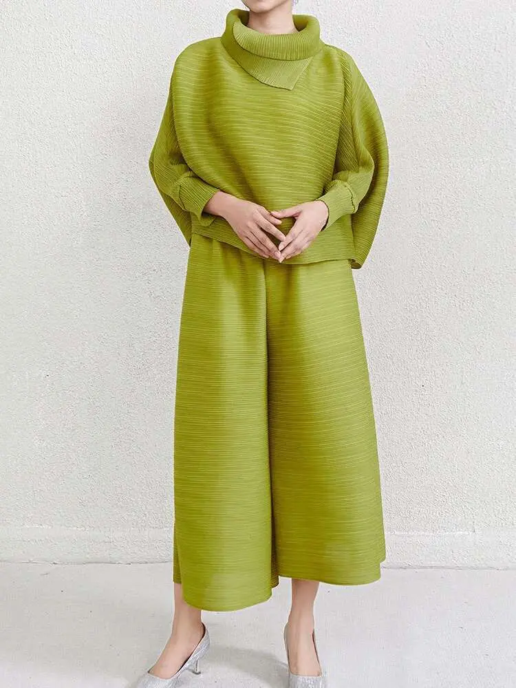 LANMREM 2 Pieces Pleated Sets For Women Lapel Batwing Shirt With Wide Leg Trousers Female Chic Clothing 2025 Spring New 2DB2203