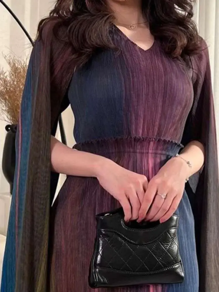 LANMREM Gradient Women's Pleated Dress Fashion V-neck Pleated Dresses Long Sleeve Cape Elegant Two Piece Set 2025 Summer 2DE201