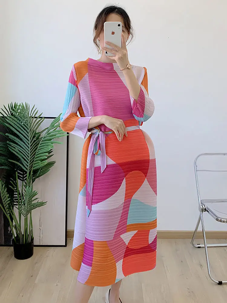 LANMREM Pleated Printing Dress For Women 2025 Spring Loose Color Block Dresses With Belt Female Fashion Clothes 2D1127