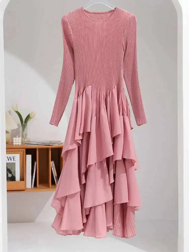 LANMREM Ruffles Pleated Dress Women's Round Neck Long Sleeves Layers Solid Color Stitching Party Clothing New Trendy 2DA2217