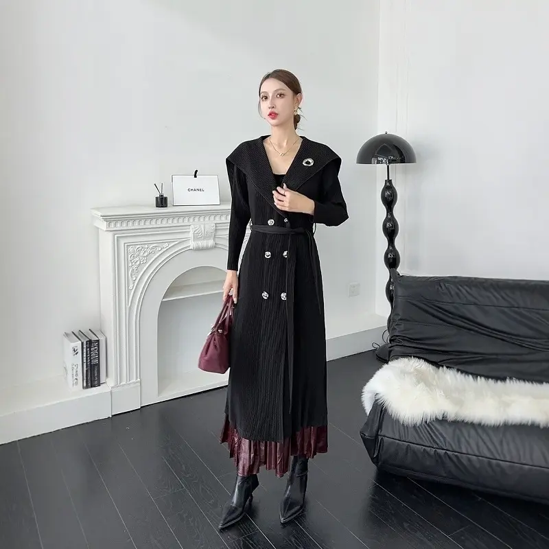 LANMREM Chic New Casual Double Breasted Pleated Lightweight Women's Trench Coat Fashion Lace-Up Waist Slimming Long Coat 2DB4107