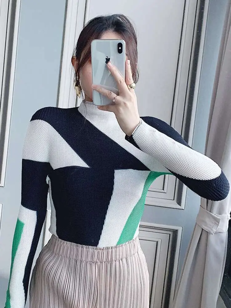 LANMREM Pleated Contrasting Colors T-shirt Women Half Turtleneck Skinny Pullover 2025 Summer Fashion Female Clothing 2I423