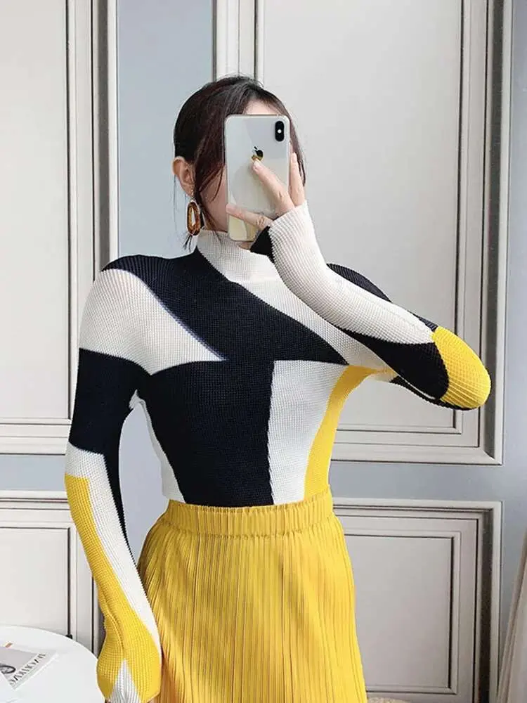 LANMREM Pleated Contrasting Colors T-shirt Women Half Turtleneck Skinny Pullover 2025 Summer Fashion Female Clothing 2I423
